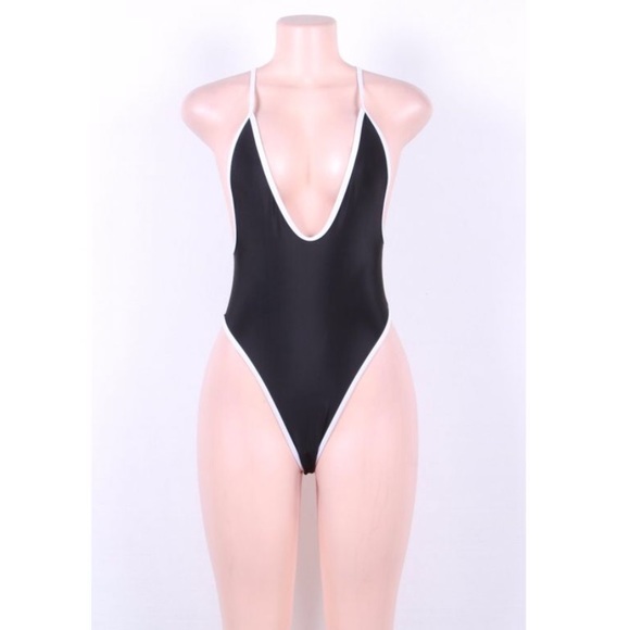 ✨✨ONE PIECE SWIMWEAR✨✨ - Picture 2 of 4